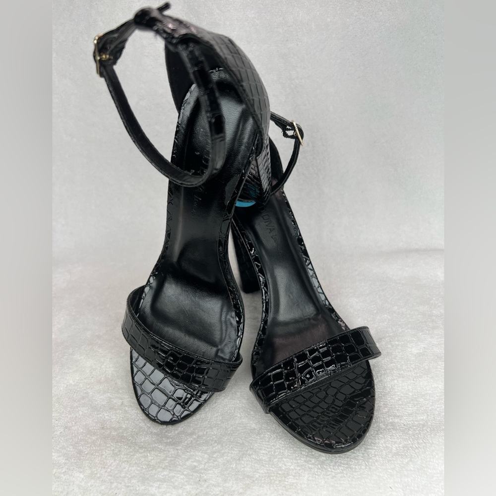 Wild Diva, black animal print chunky heels. - Picture 6 of 6